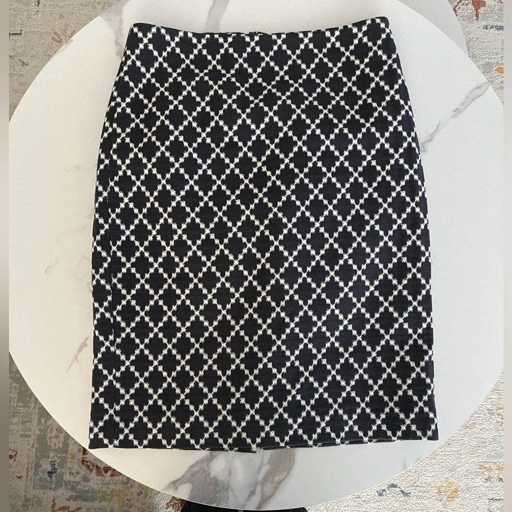 Ann Taylor patterned pencil skirt
